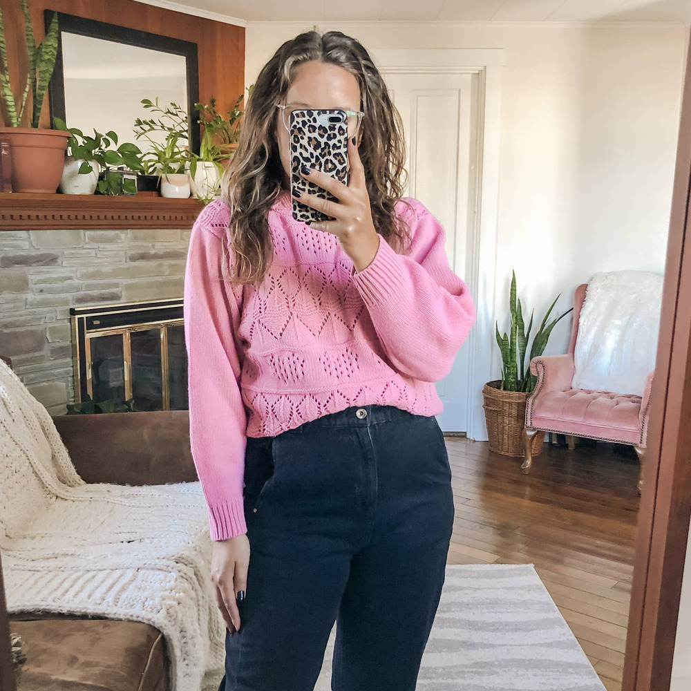 VINTAGE 90'S | Women's Small Rose Pink Pointelle Open Knit Long Line Sweater